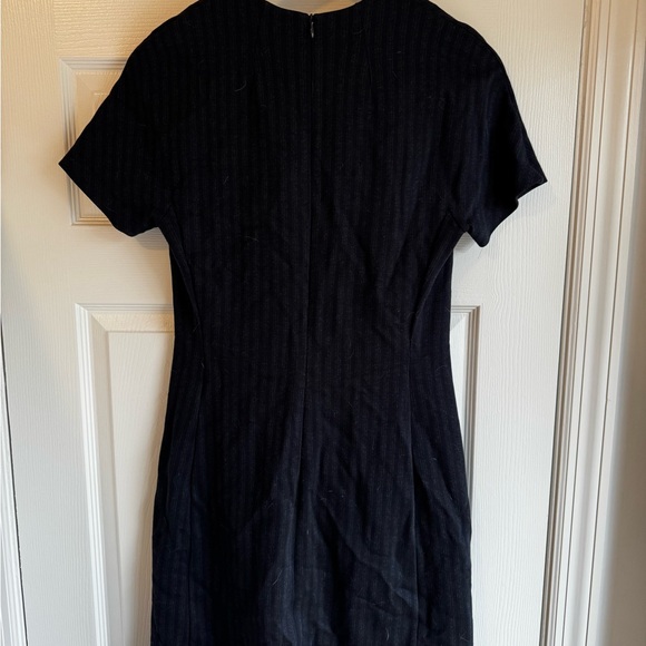 Theory women’s short sleeve dress - Picture 2 of 6